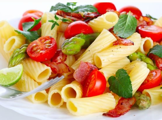 26岁女子为美狂减54斤,月经推迟5个月医生称