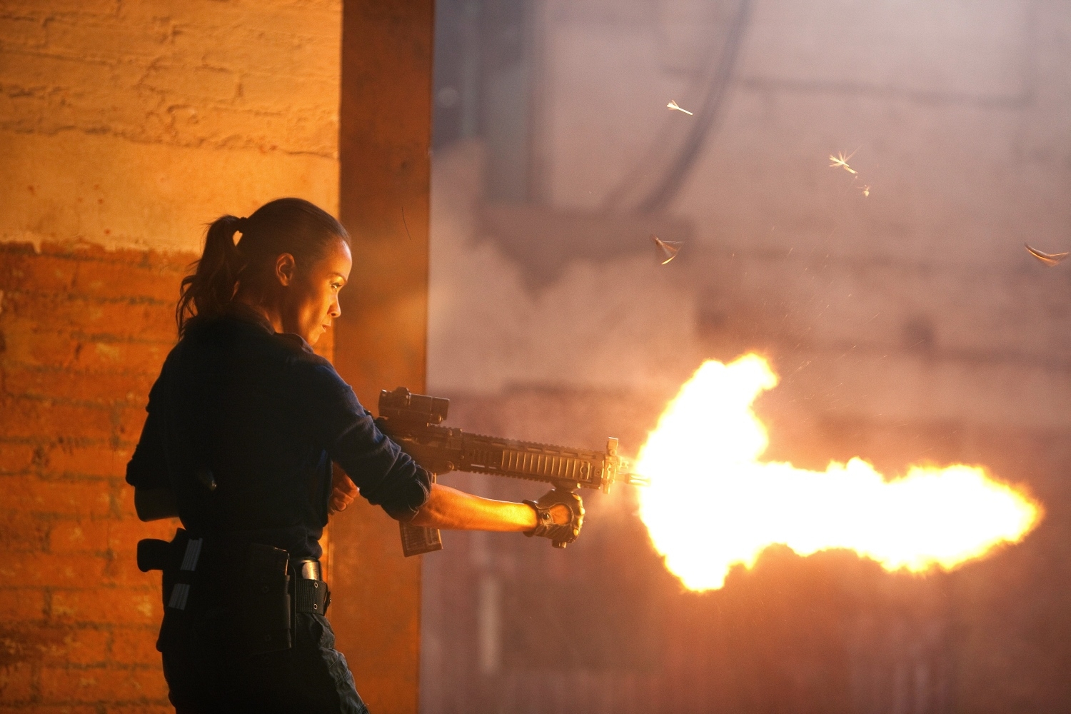 影单:她们是电影中的超级致命武器,英雄难过美