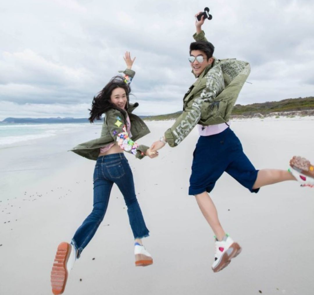 被爱包围的嗯哼大王都5岁了，这位“中年妇女”还美得像18岁!