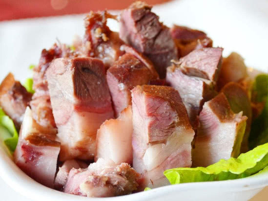 在此放话:爱吃猪头肉的人,能明显感受到这4大