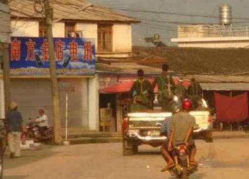 这些人虽是缅甸国籍,却称自己是中国人,语言文