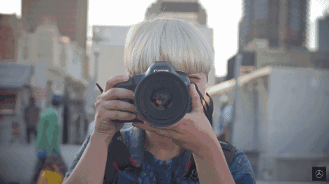 她搜集500个女神,组成世界美女地图,其中没有一张是网