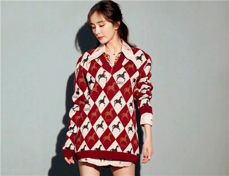 纠结秋冬怎么穿搭的更精彩么?不如学学明星们