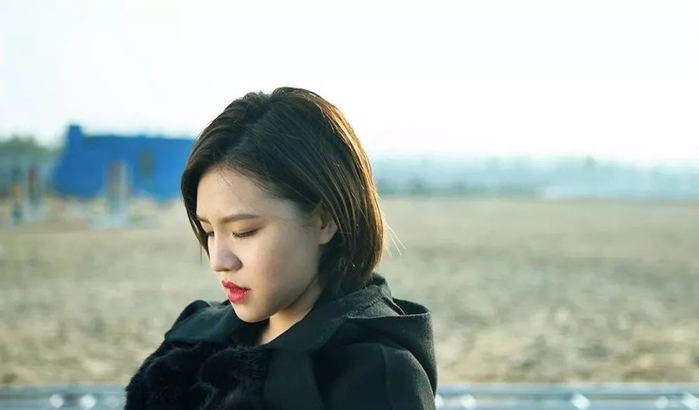 谢依霖晒妊娠纹:女儿，听说你怀孕了，我想对你说……