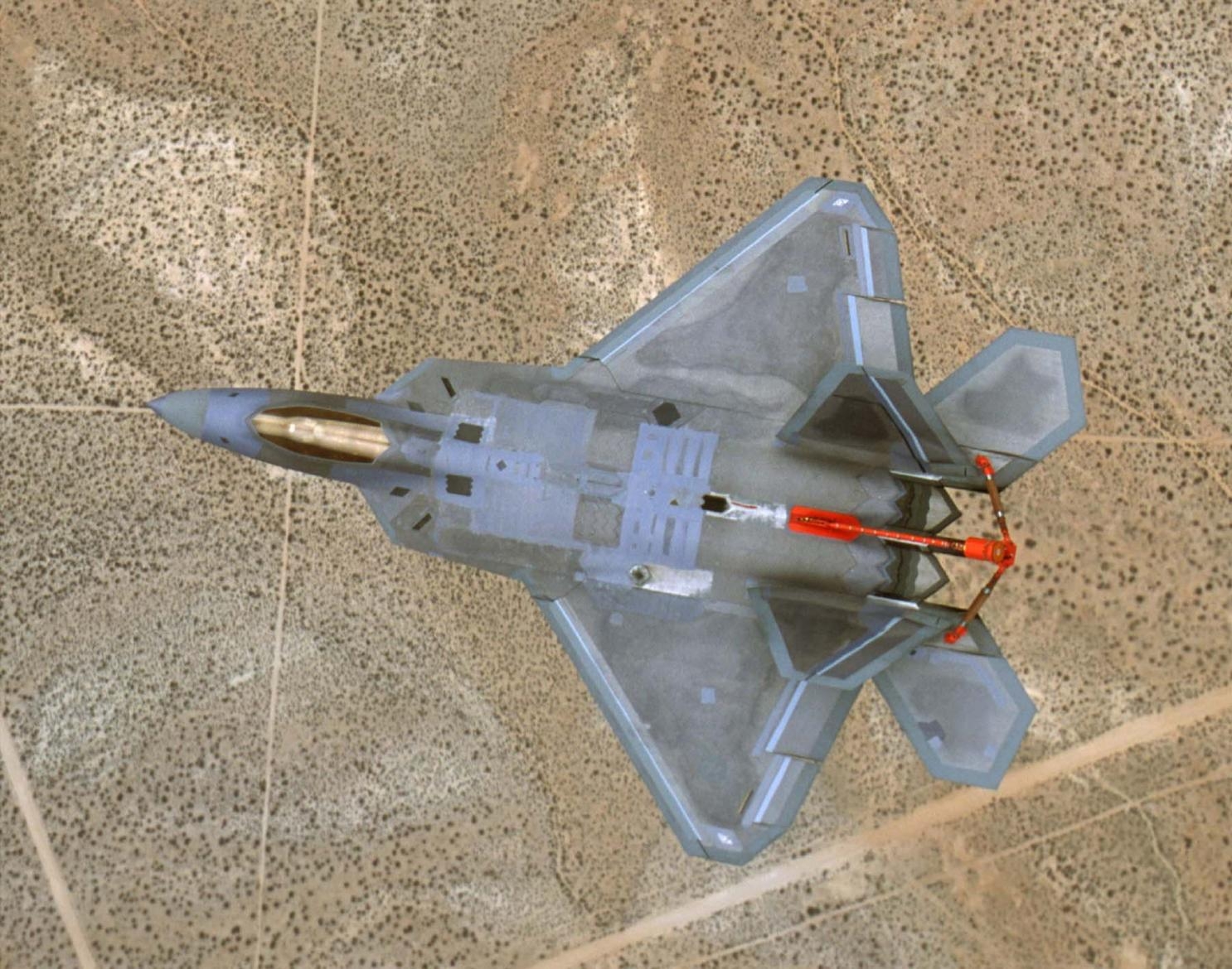 美空军F-22战斗机将于明年装备AIM-9X和AIM-120D空对空导弹