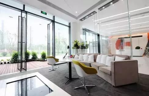 打造数字经济高地 重庆互联网学院这样做!