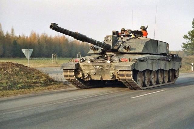 英国挑战者II 黑夜登场：以重甲著名的主战坦克还能隐身？
