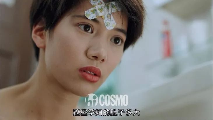 张敏是和周星驰合作过最多次的女演员,前前后后大概有十余部了.