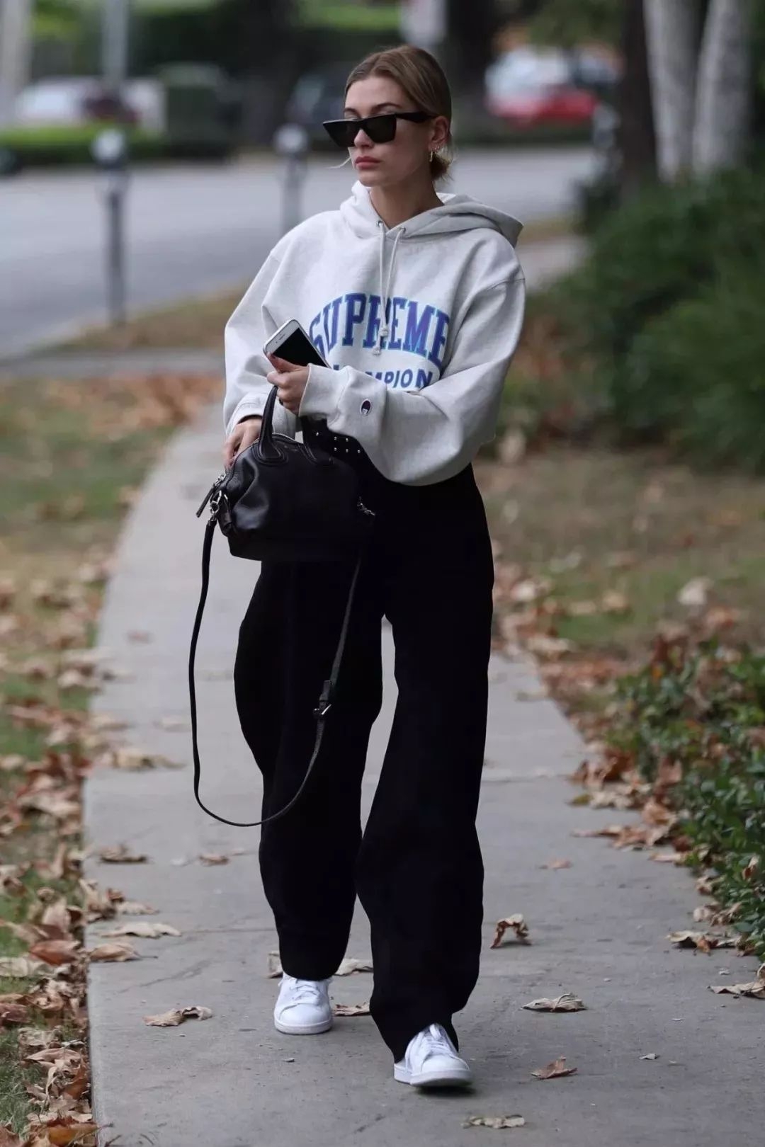 天凉就不要再露脚踝了,秋冬应该穿上一条这样