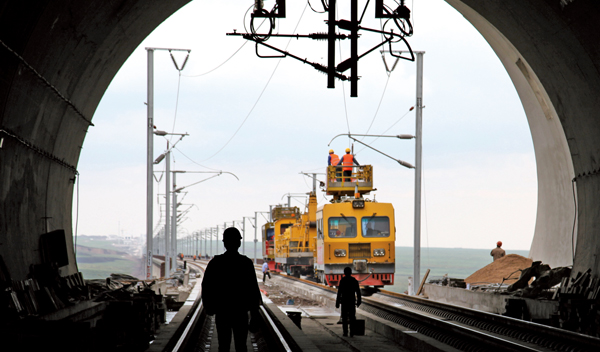 皮萨坐而论道,甘肃迎头补课