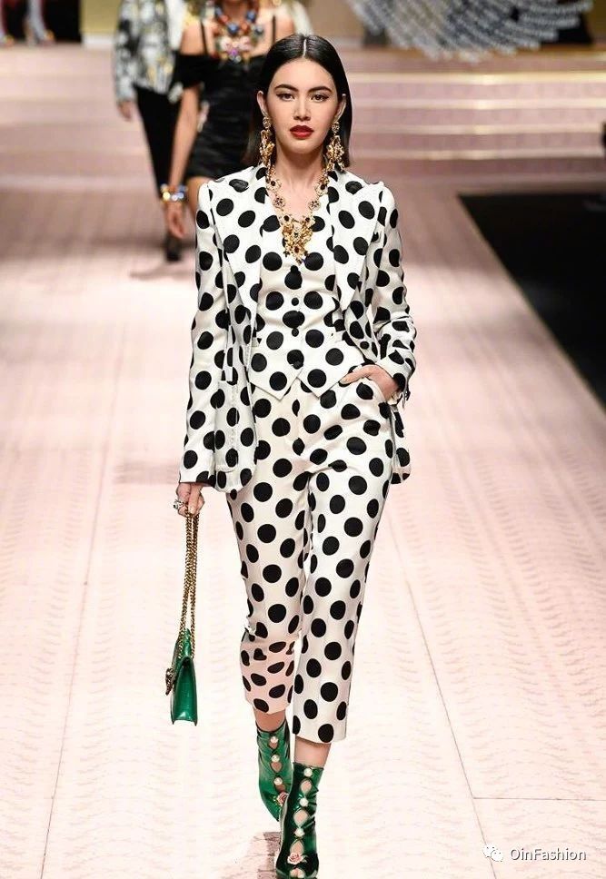 颜好戏佳台步稳,泰国仙女mai到底是怎么美得毫无死角?