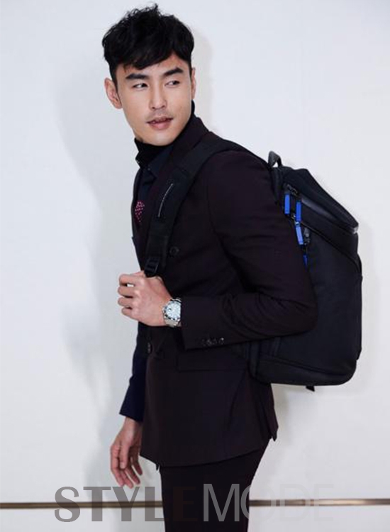 TUMI携阮经天亮相2018天猫双11全球潮流盛典