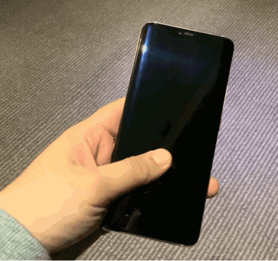 华为mate 20 pro 评测:徕卡三摄   无线反向充,5399