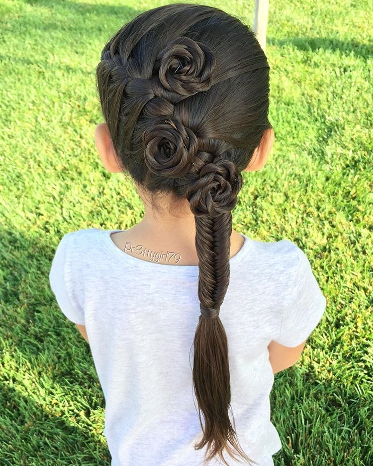儿童编发合集,简单的技巧也能编出漂亮的发型
