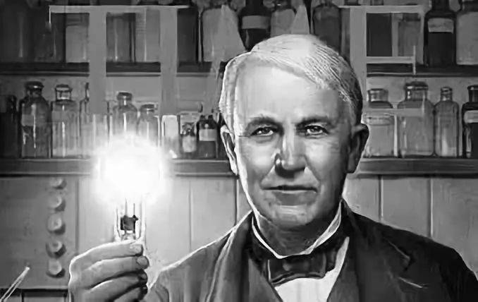 互联网  美国的"国家企业"——通用电气(ge),创始人是托马斯 爱迪生