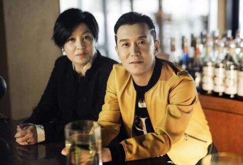 李咏抗癌17个月去世，盘点一起抗癌多年的明星夫妻