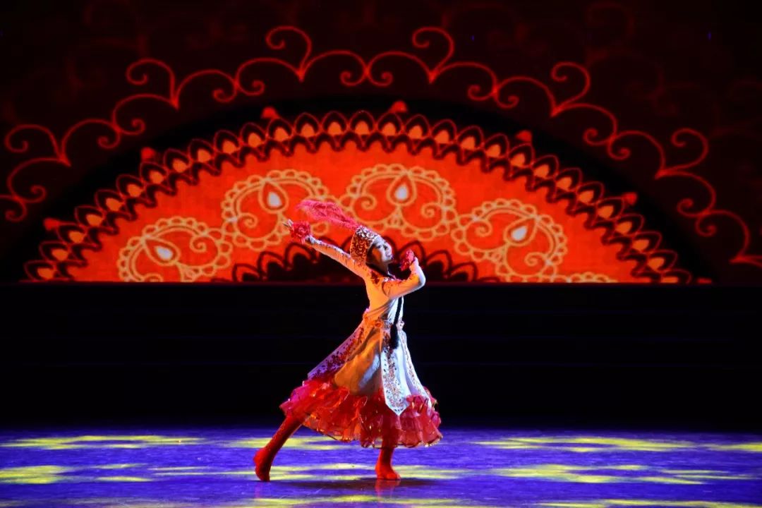 重磅丨省第六届中小学生艺术节盛大开幕!25万