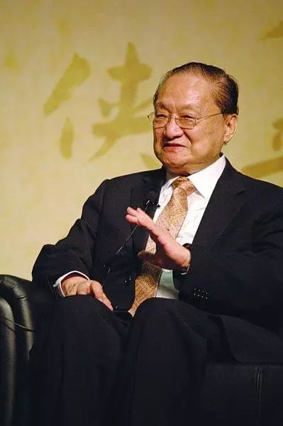 别了金庸!人生就是大闹一场，然后，悄然离去