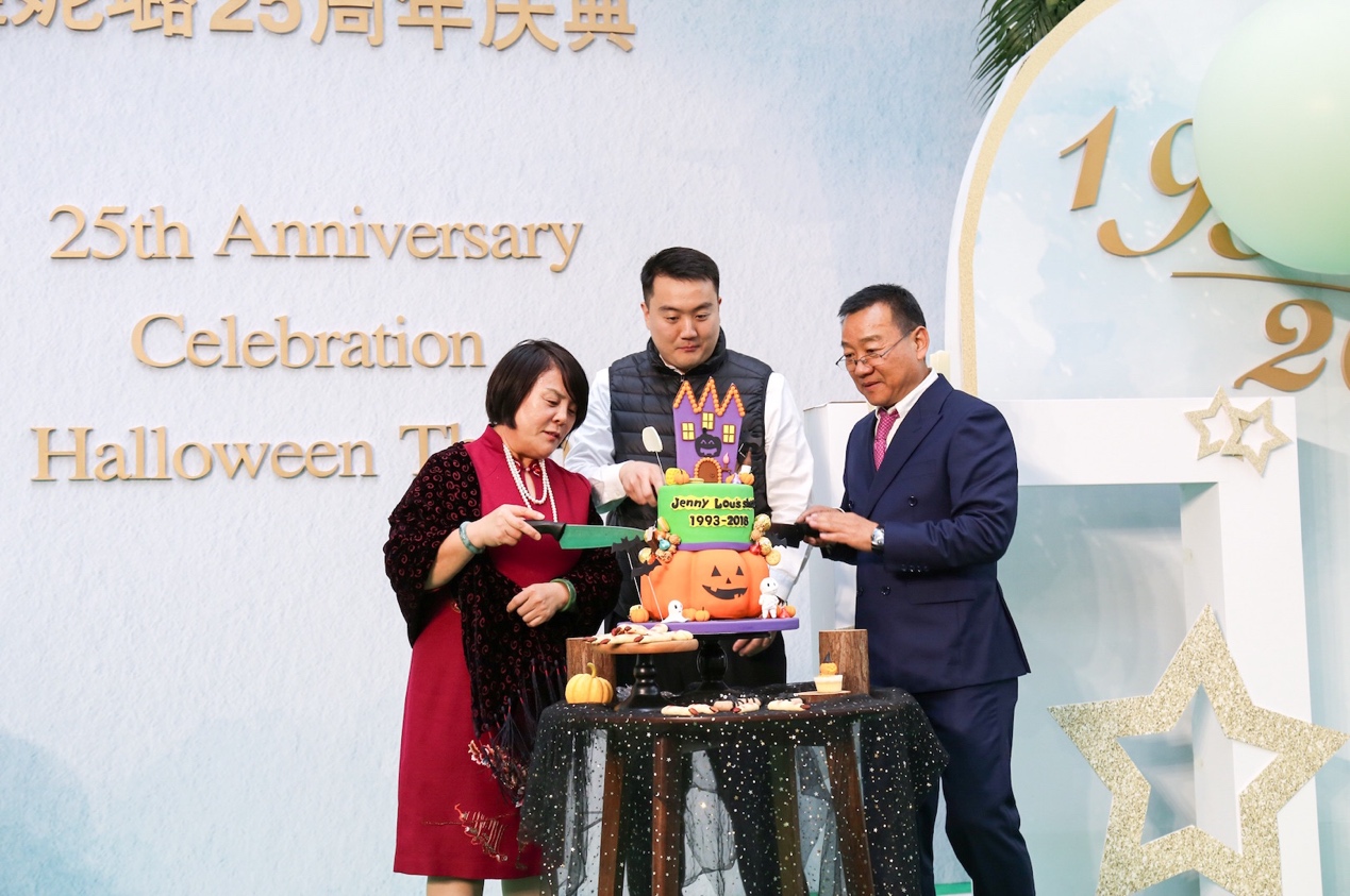 婕妮璐25载历久弥新，新店Jenny Lou’s Green 为品牌传奇注入绿色新活力_凤凰网