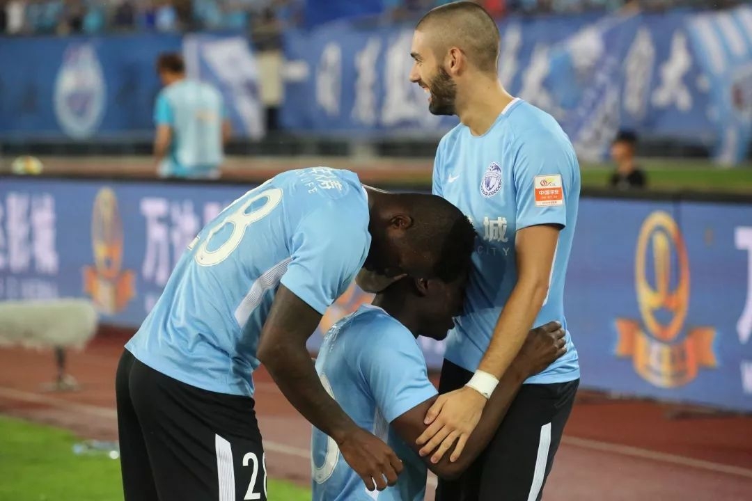 耗资9个亿!大连市足球青训基地到底啥模样?咱