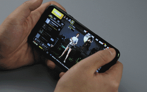 黑鲨游戏手机helo测评:玩游戏真的有点