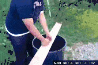 搞笑gif:都女人都有双重性格,但妹子你太极端了吧