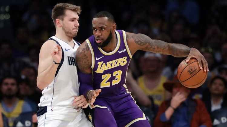 詹姆斯：不觉得东契奇会怯场，他15岁起就打职业比赛