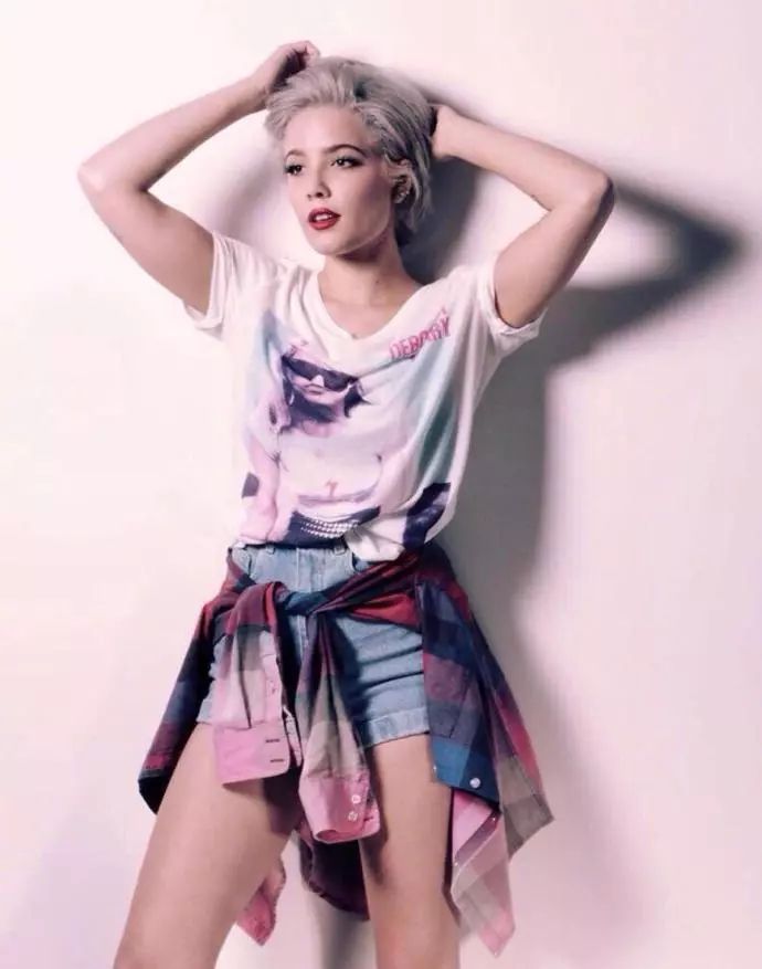 bebe rexha,thechainsmokers和halsey合作表演the feeling,kelsea
