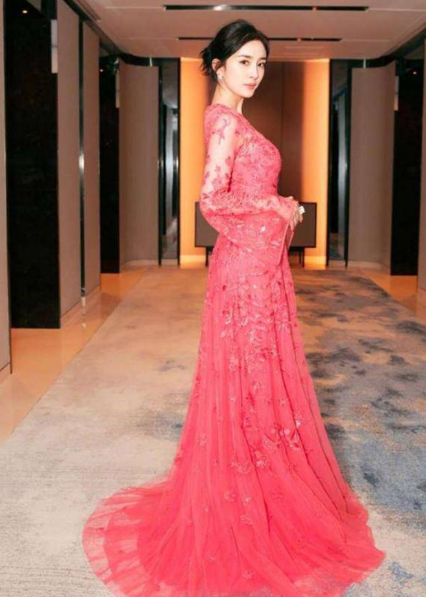 盘点身穿红色礼服依旧很美的女星,刘诗诗上榜