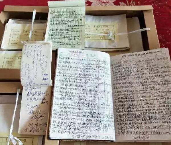 改革开放40年·岁月影记|科左后旗一农民36年家庭账单,小账本看大变化图片