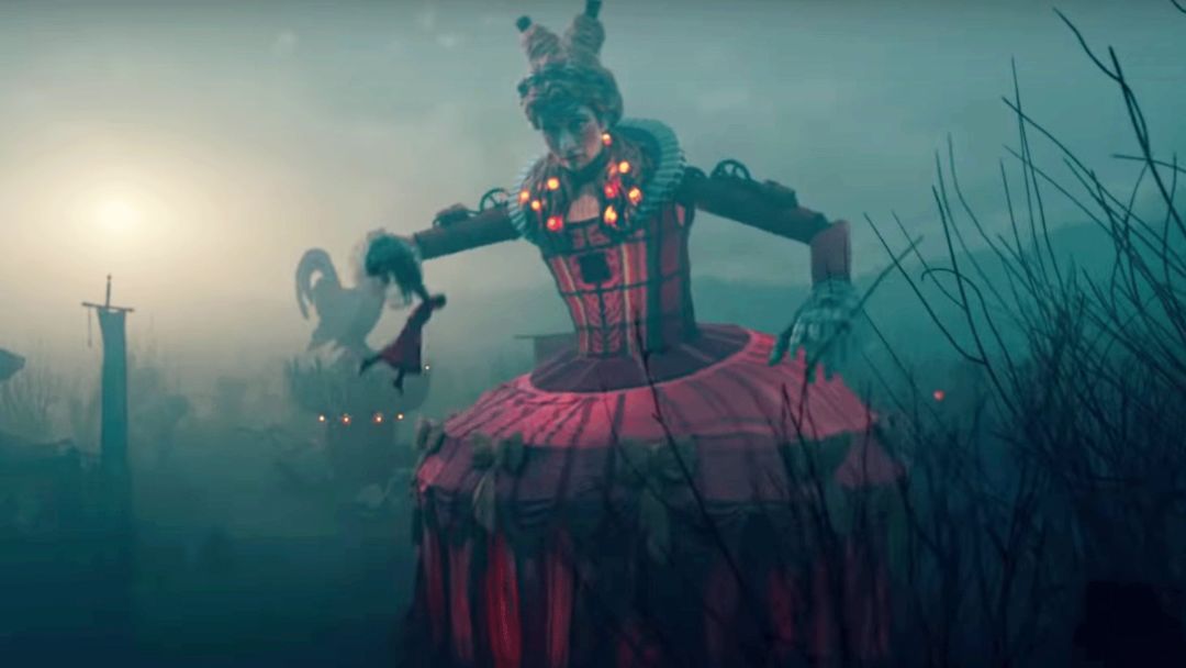 胡桃夹子丨就冲着这几条裙子,我看完了一部这么幼稚的电影