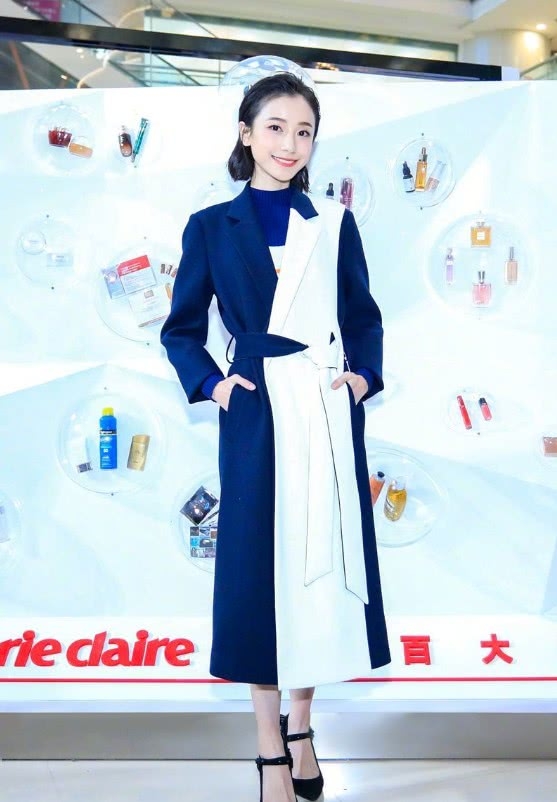 明玉姜梓新为显腰,从衣服中间戳出洞来绑女生哪些有腰带包包图片