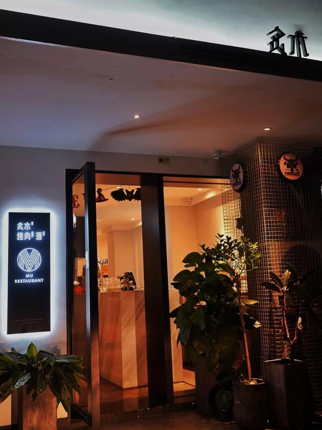 晚10点，桐梓林南路