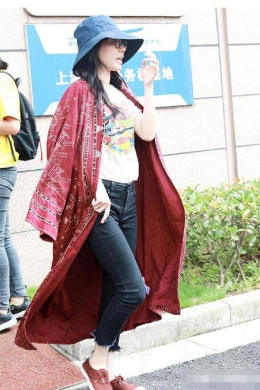 被吐槽发胖变丑之后，白百何现身医疗美容科，疑为复出做准备！