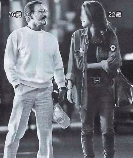 分手又复合！相差54岁大搞爷孙恋？竟然还生出孩子