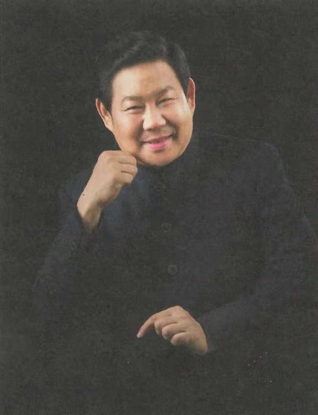 泉水先生：中国最具商业影响力策划人，为国内心理剧领域开疆辟土