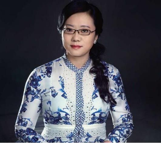 依文集团董事长:夏华的创业史