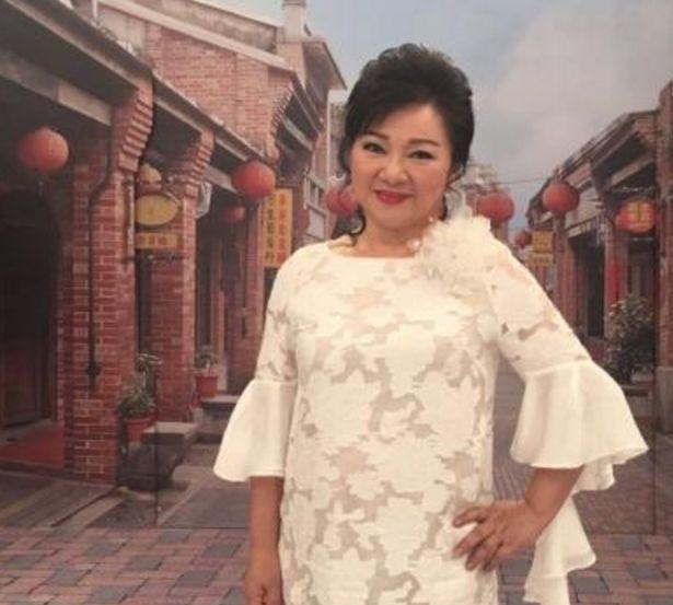 台湾女星白冰冰因大量流鼻血紧急就医，血水从眼睛涌出来吓坏她！
