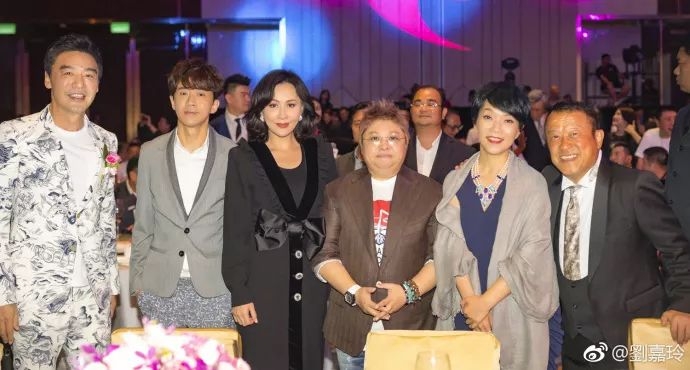 拒绝拍戏被拍不雅照！骂得谢娜不敢还嘴，不愧是娱乐圈一姐