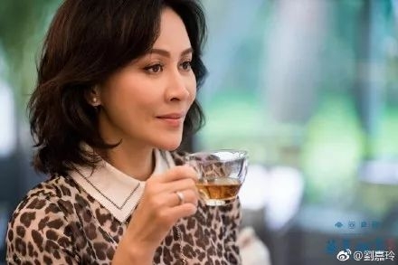 拒绝拍戏被拍不雅照！骂得谢娜不敢还嘴，不愧是娱乐圈一姐