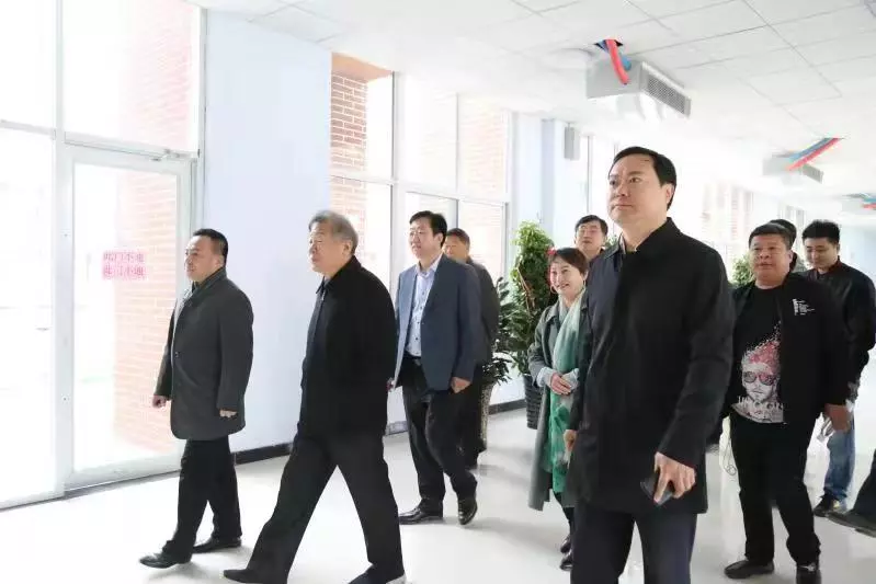 衡水市供销社党组书记,理事会主任宋志会及衡水桃城中学董事长张福谦