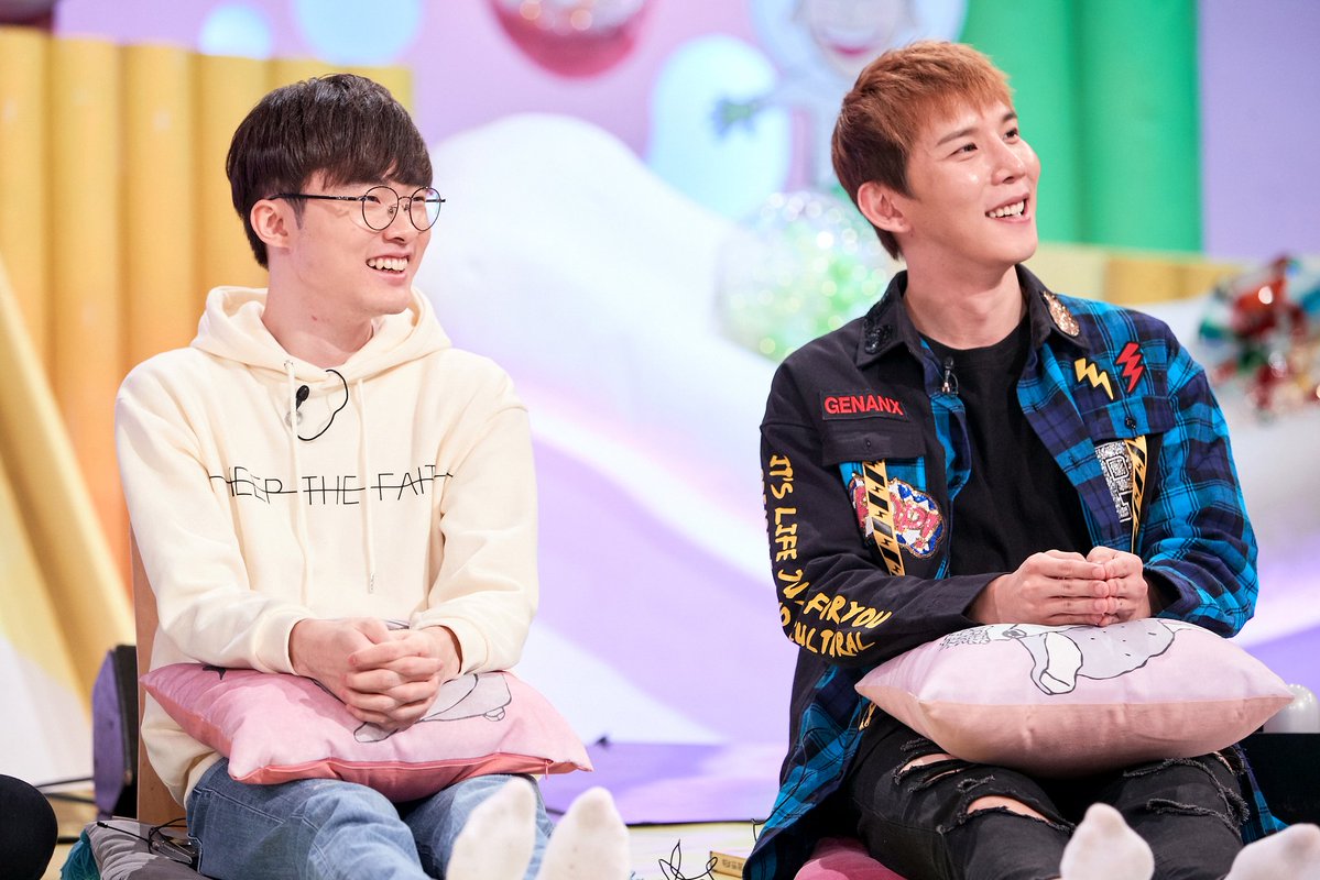 李哥和心爱女团同台 Faker受邀参加KBS节目《你好》
