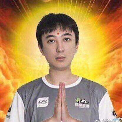 要是我中了王思聪的一万块，我肯定不会买热狗