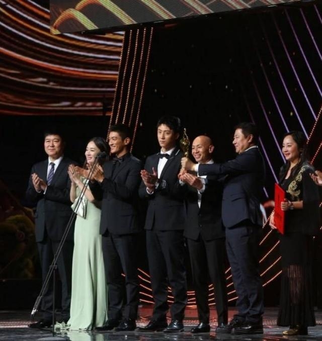 黄景瑜家暴风波后首次公开亮相，神情严肃状态不在线！