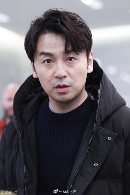 雷佳音被粉丝围堵害怕到仓皇而逃，大头哥哥你以前的自信呢？