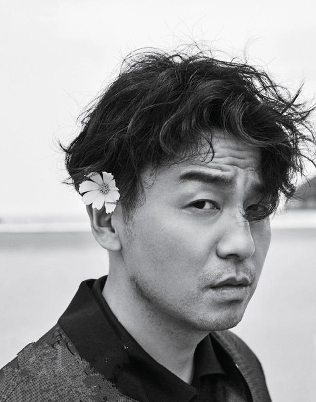 雷佳音被粉丝围堵害怕到仓皇而逃，大头哥哥你以前的自信呢？