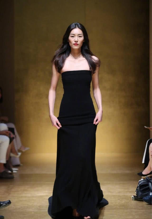 维密模特谁的私服最漂亮?网友:大表姐刘雯个性，奚梦瑶唯美性感