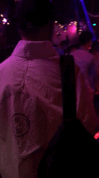 菜市男孩的第一个夜晚，夜店女孩的第一个清晨