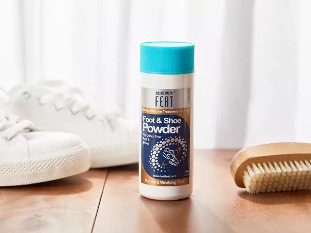 小编妈妈亲测：每天涂一涂，干裂的脚后跟全好了