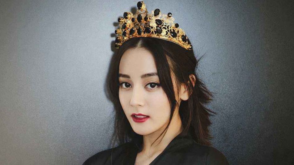 继佟丽娅热巴娜扎后 她一舞成名成“新疆四美”